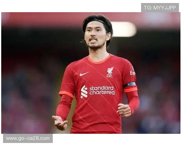 巴黎vs摩纳哥：科雷尔染红少打一人，南野拓实抓住反击机会破门